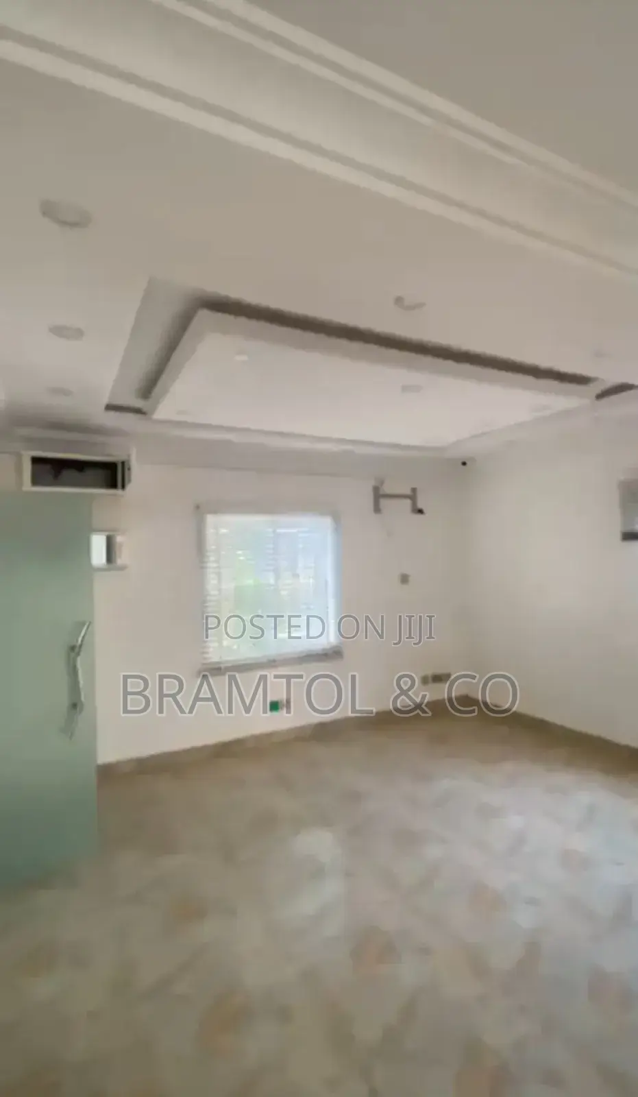 8bdrm Duplex in Wuse 2 for sale