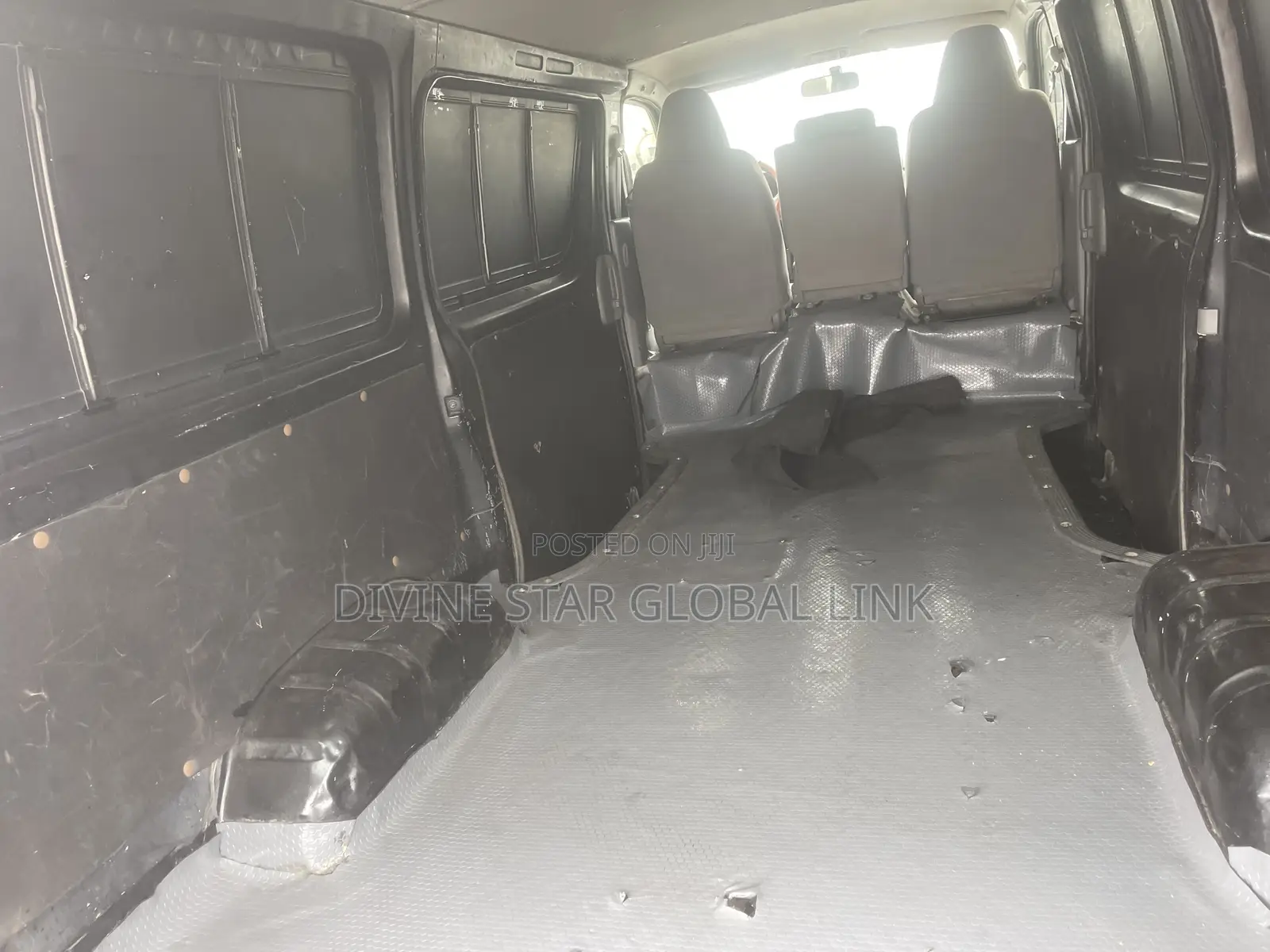 Toyota HiAce 2008 Black