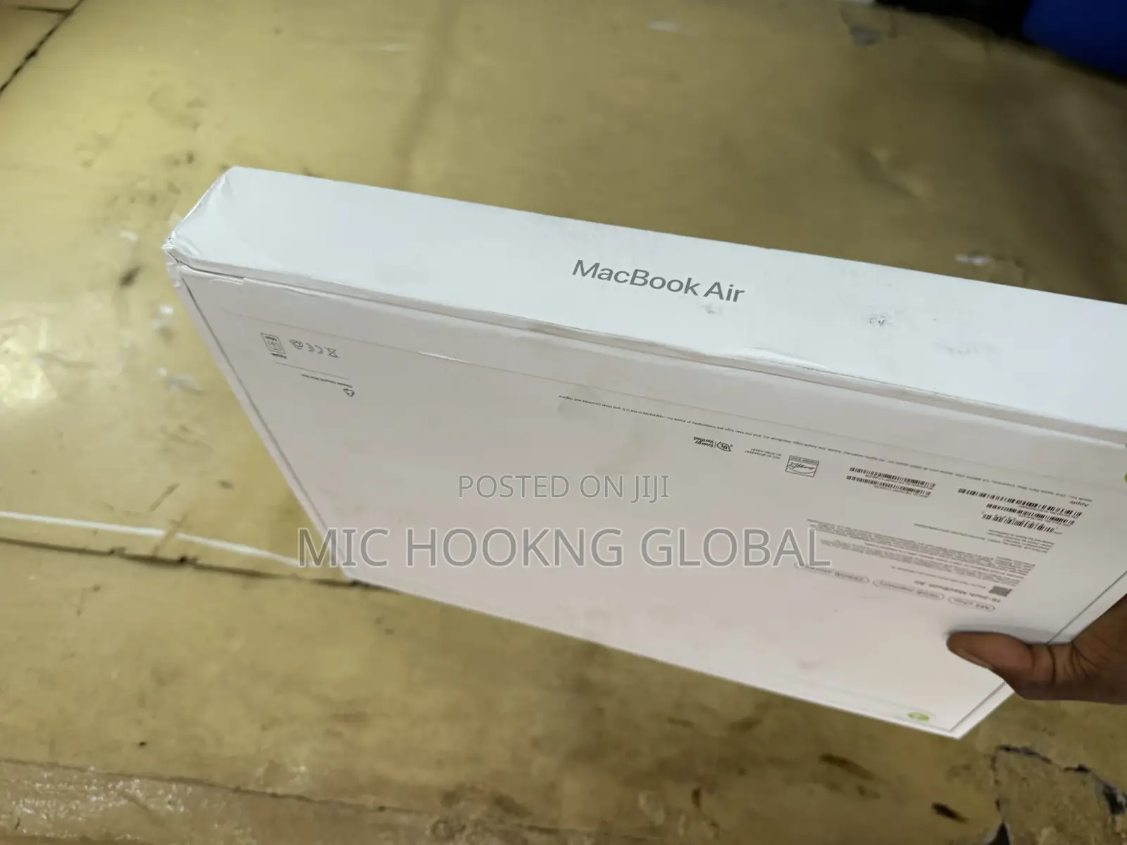 New Laptop Apple MacBook Air 2025 M4 15-inch 16GB Apple M4 SSD 256GB