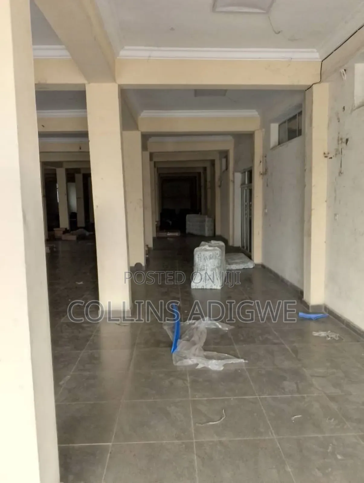 600sqm Showroom