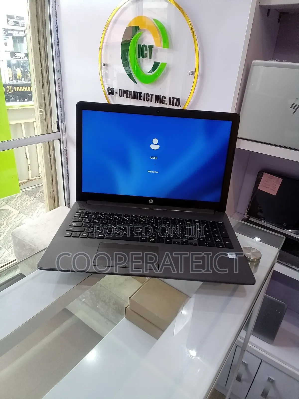 Laptop HP 250 G6 8GB Intel Core I5 SSHD (Hybrid) 500GB