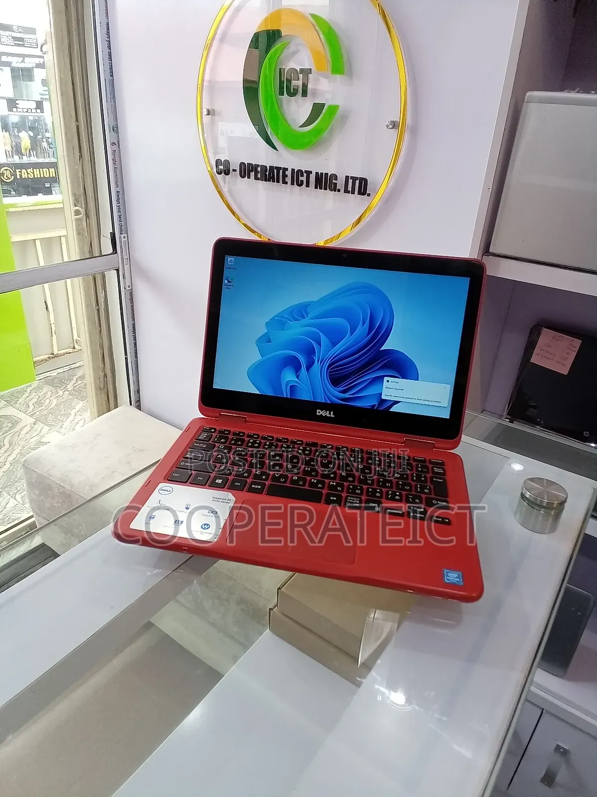 Laptop Dell Inspiron 11 3000 4GB Intel SSHD (Hybrid) 500GB