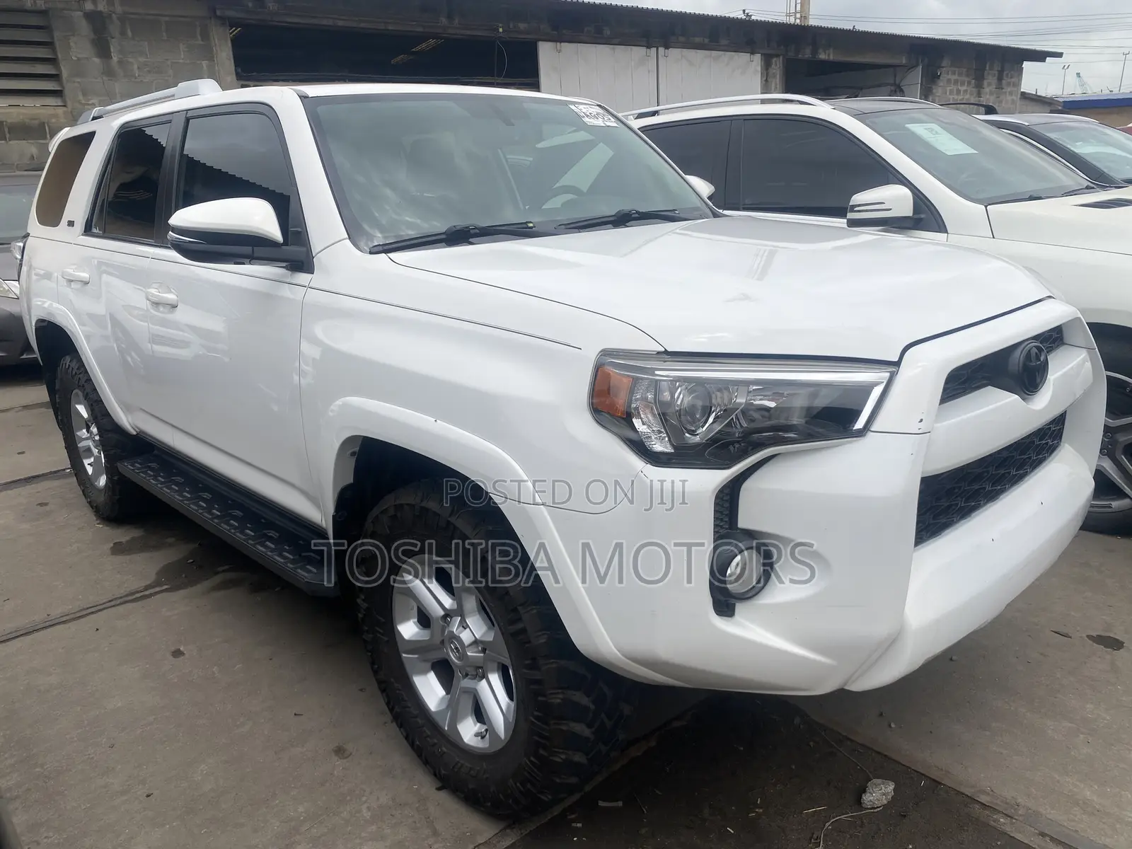 Toyota 4-Runner SR5 4x4 2018 White