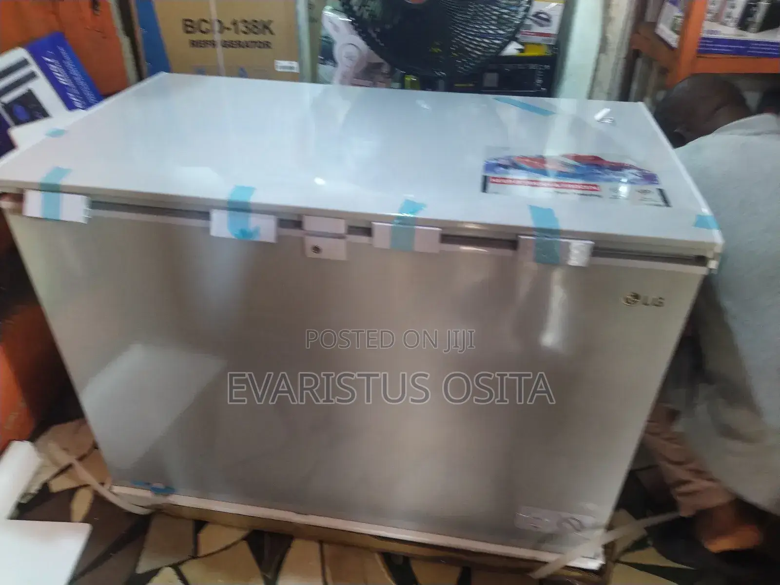 Lg Chest Freezer