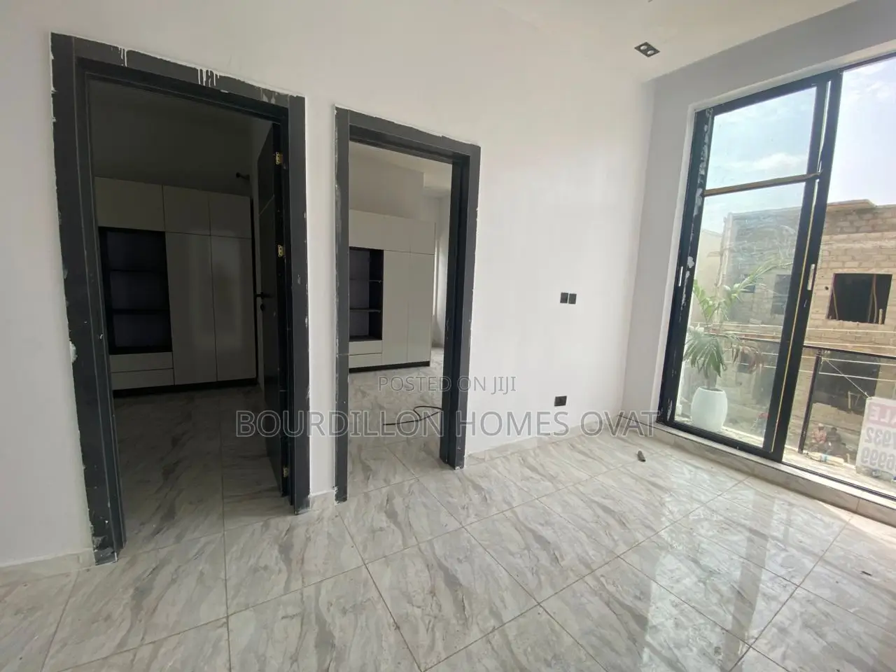 4bdrm Duplex in Ikota for sale