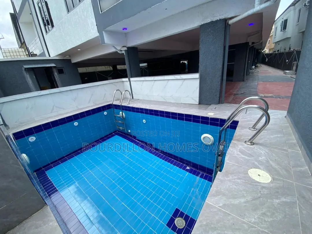 2bdrm Apartment in Lekki for sale