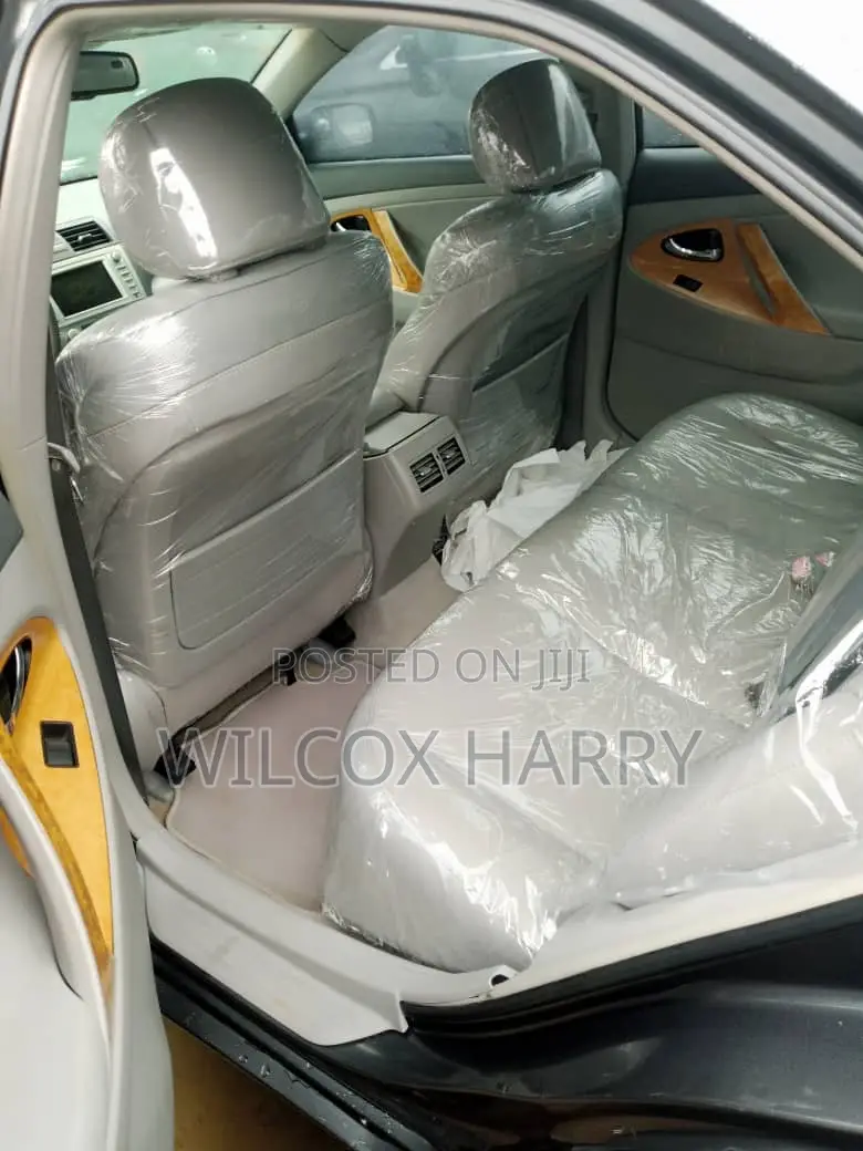 Toyota Camry XLE V6 4dr Sedan (3.5L 6cyl 6AM) 2009 Gray