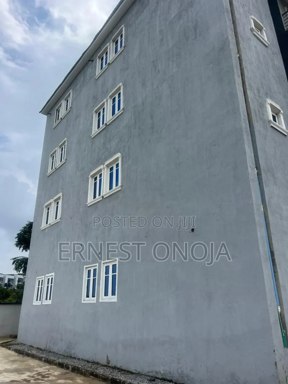 3bdrm Block of Flats in Lifecamp for sale