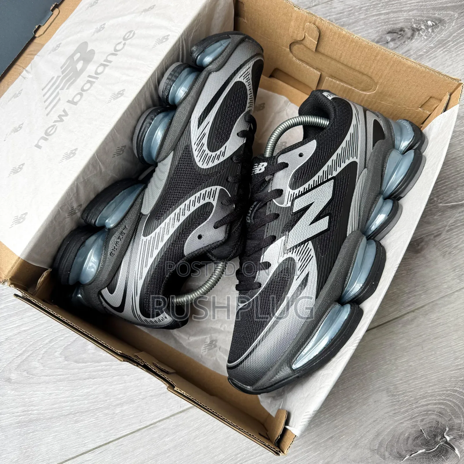 New Balance Abzorb 2000 “Metallic Silver Black”