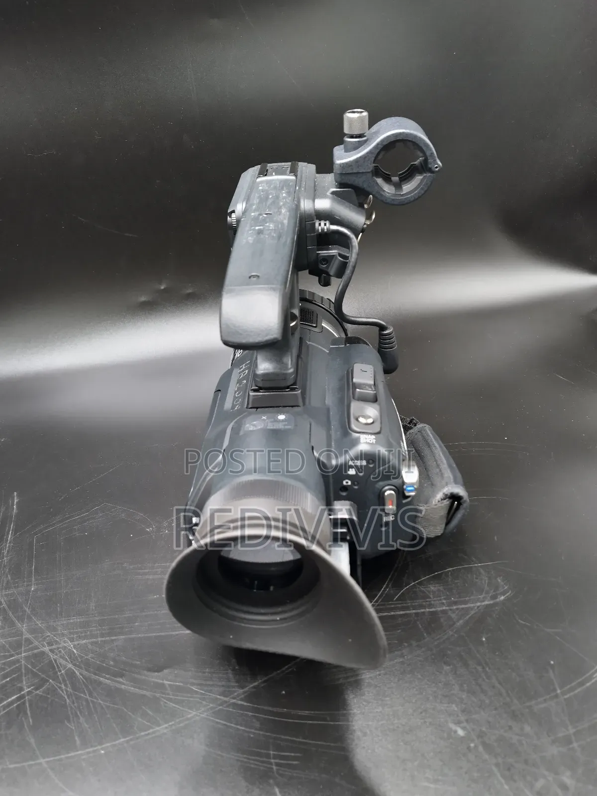 JVC Gy-Hm100e Prohd Camcoder - Full Hd, 3ccd, Dual Sdhc, XLR Audio