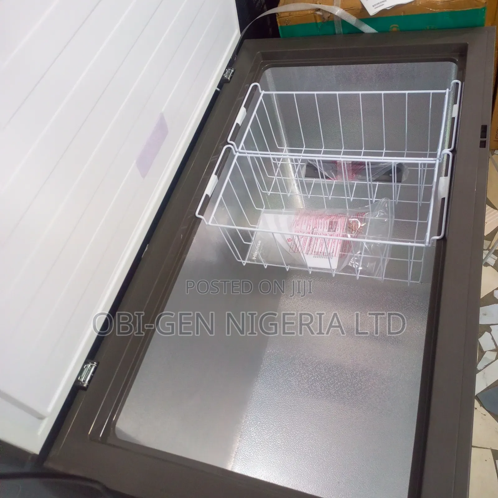 Hisense Fc390sh 297l Chest Freezer Set