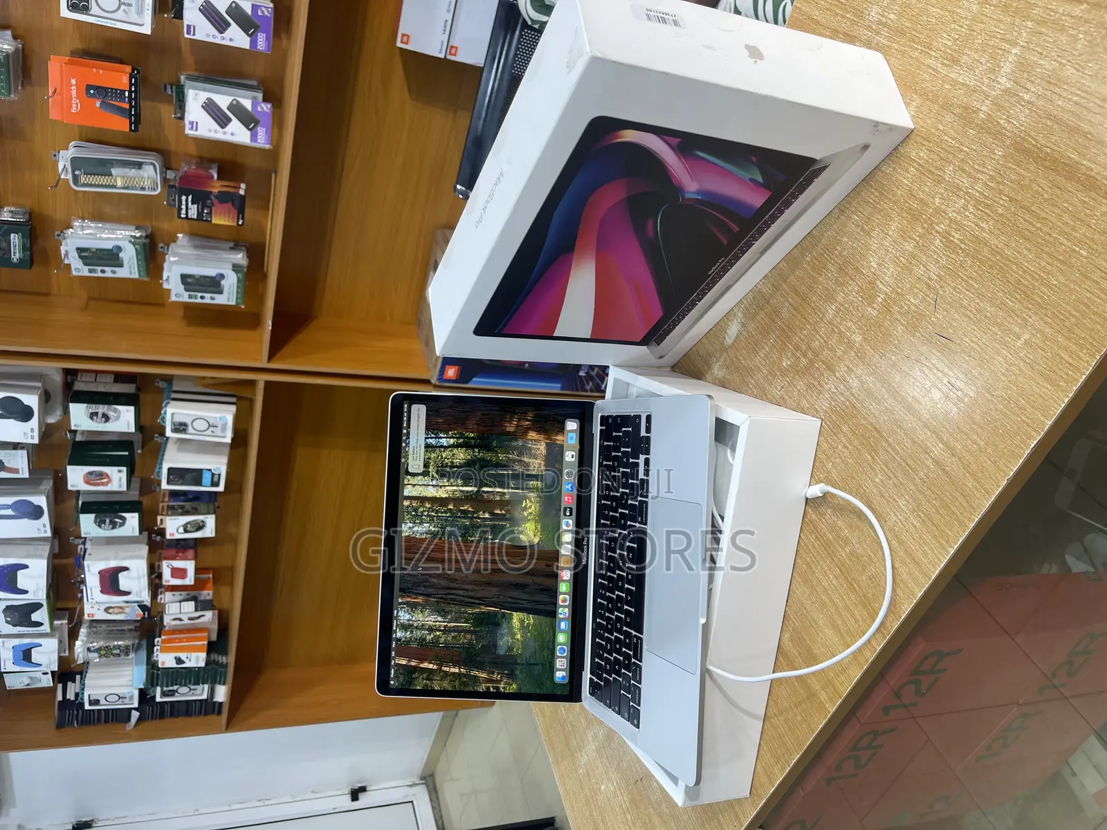 Laptop Apple MacBook Pro 2020 8GB Apple M1 SSD 256GB