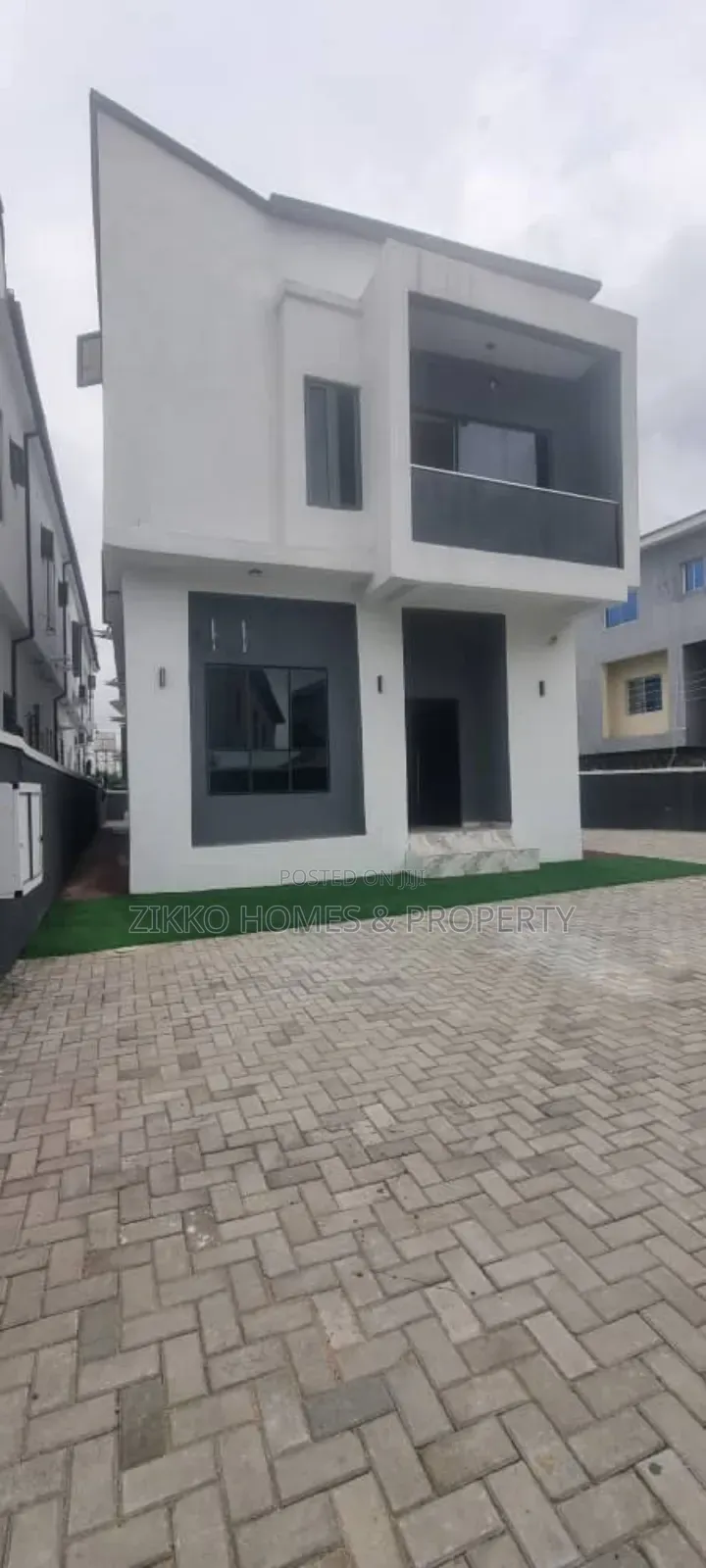 4bdrm Duplex in Ajah for sale