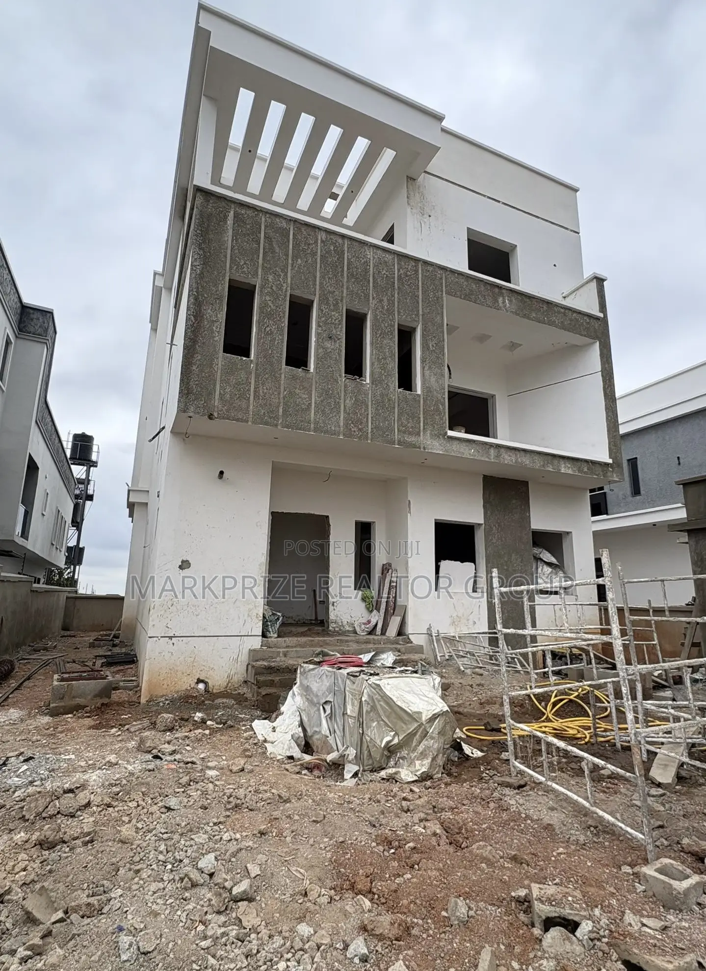 4bdrm Duplex in Kolapo Ishola Gra, for sale