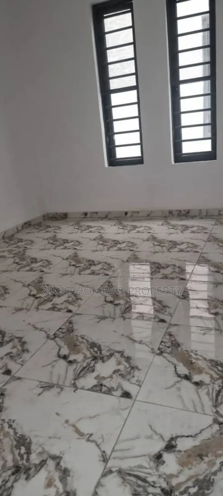 4bdrm Duplex in Ajah for sale