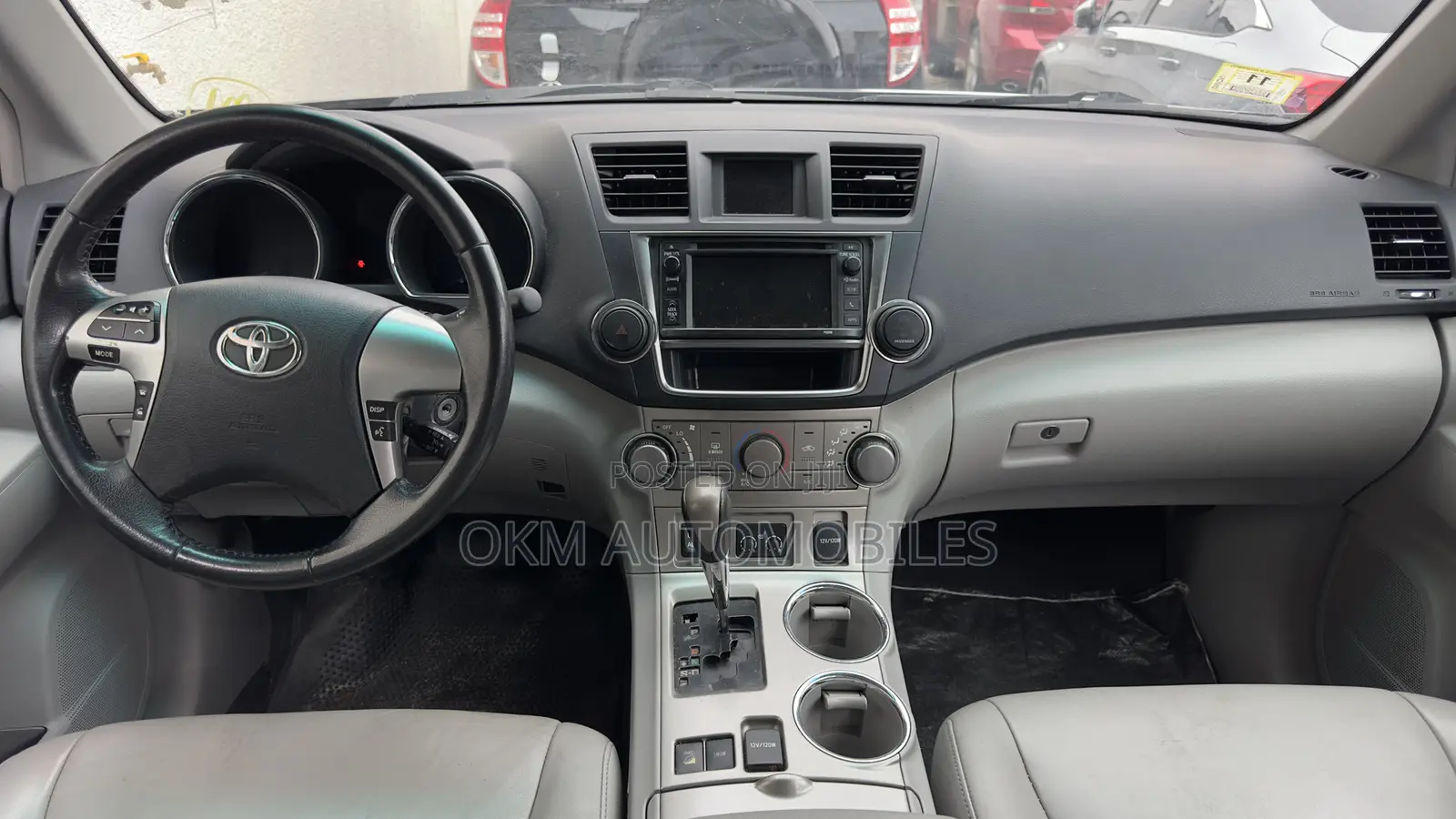 Toyota Highlander SE 3.5L 2WD 2013 Gray