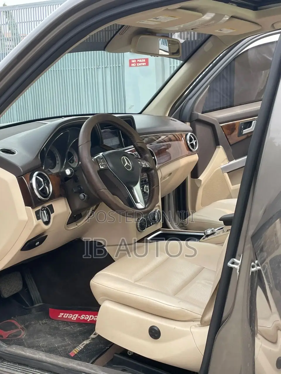 Mercedes-Benz GLK-Class Base GLK 350 4dr AWD 4MATIC (3.5L 6cyl 7A) 2015