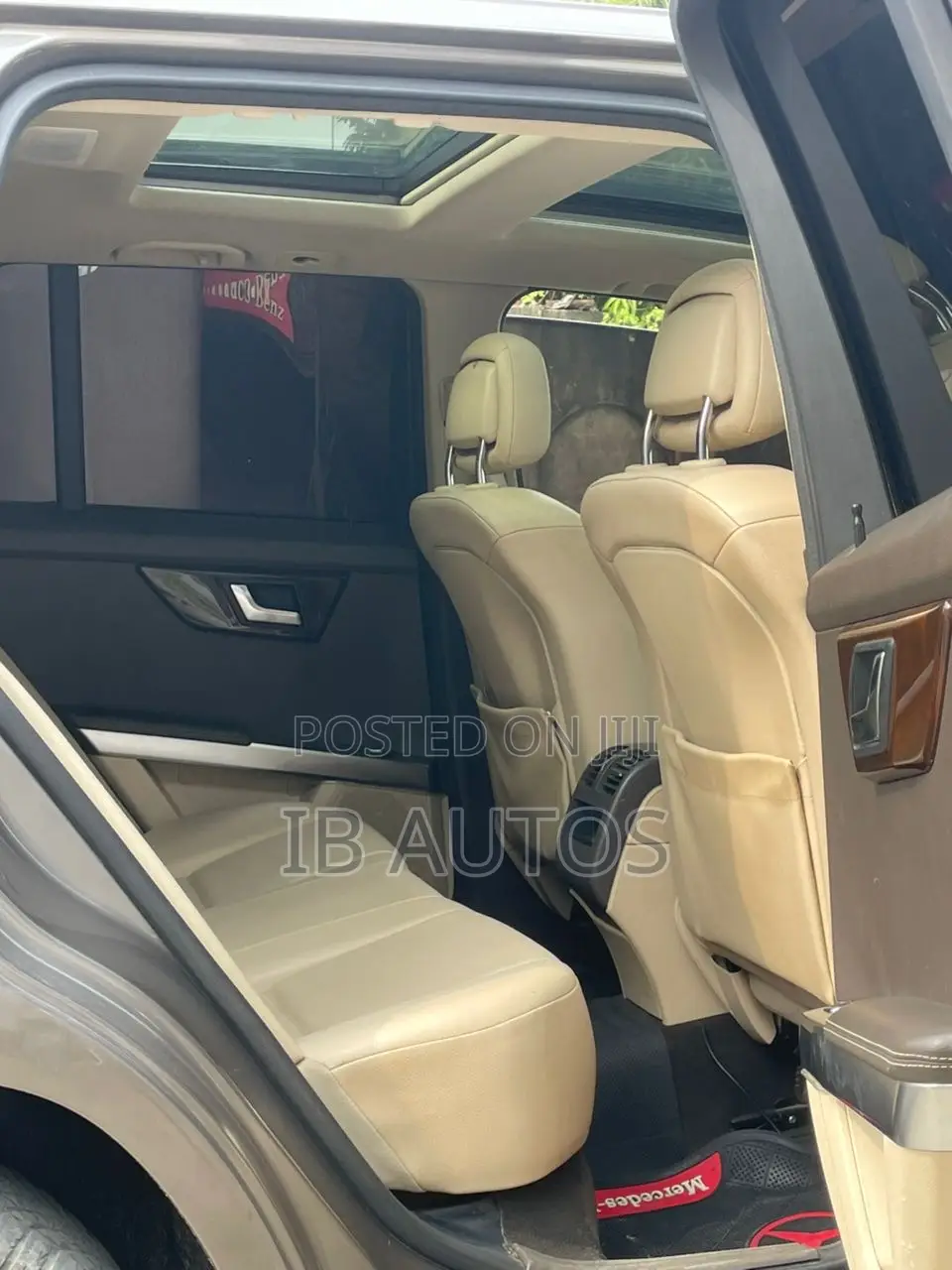 Mercedes-Benz GLK-Class Base GLK 350 4dr AWD 4MATIC (3.5L 6cyl 7A) 2015
