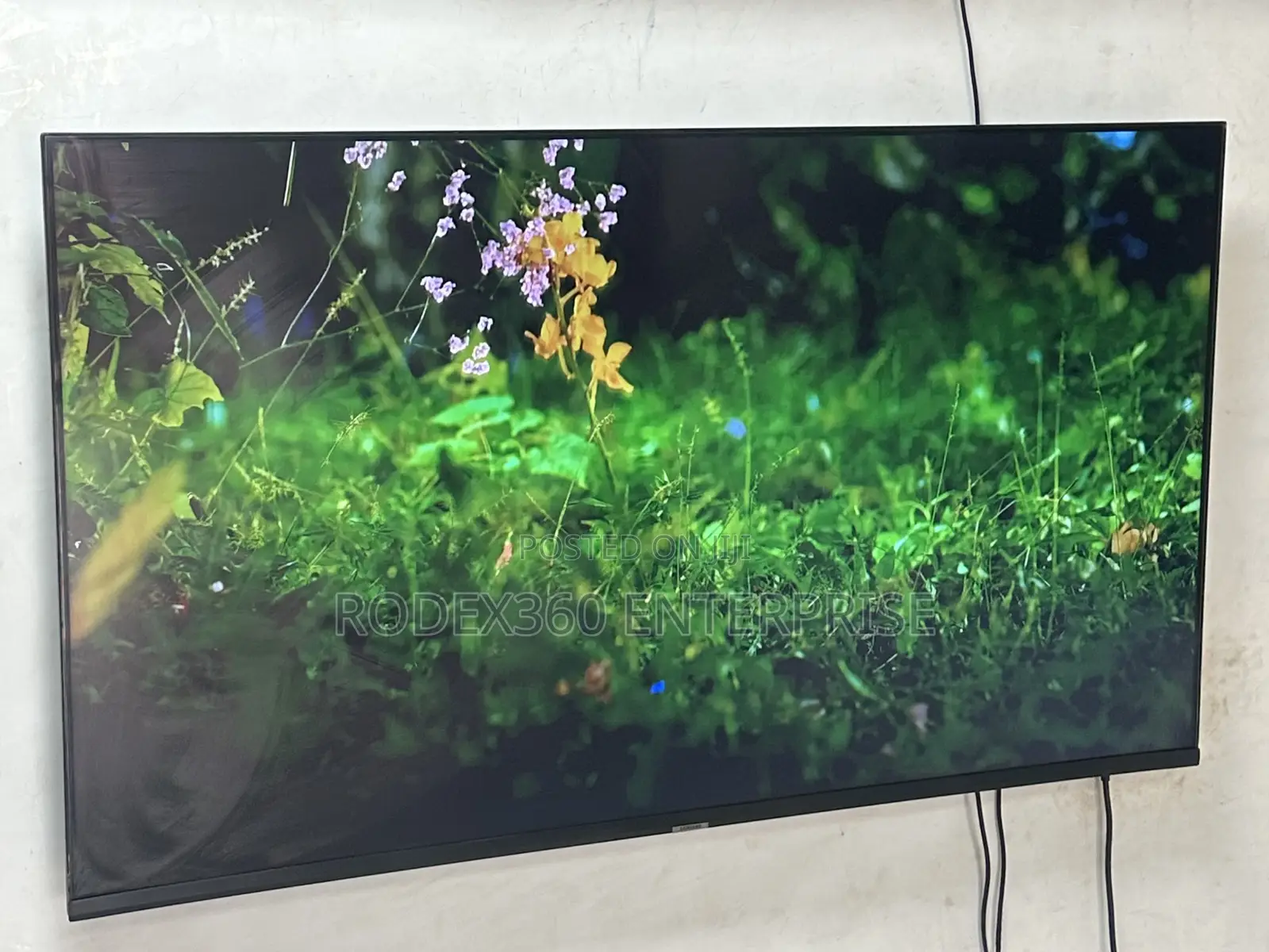 55-inch Samsung Smart Tv