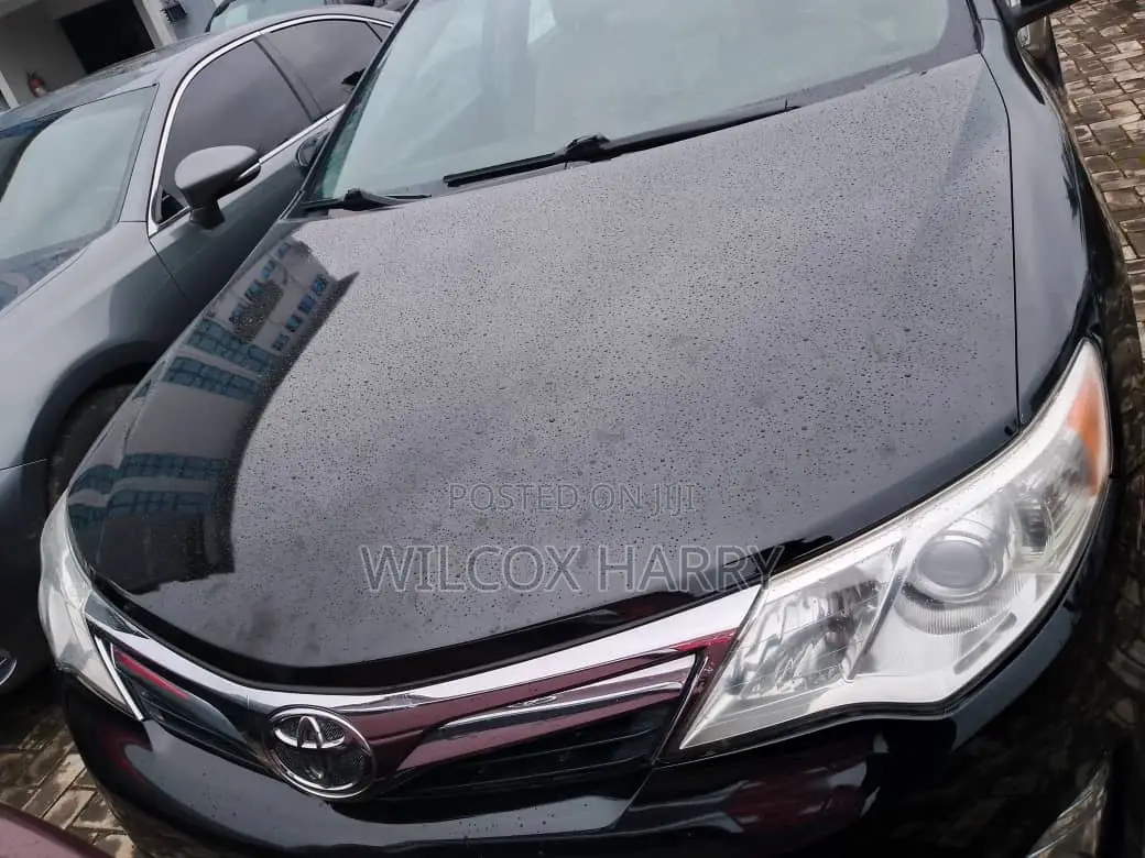 Toyota Camry XLE 4dr Sedan (3.5L 6cyl 6A) 2014 Black