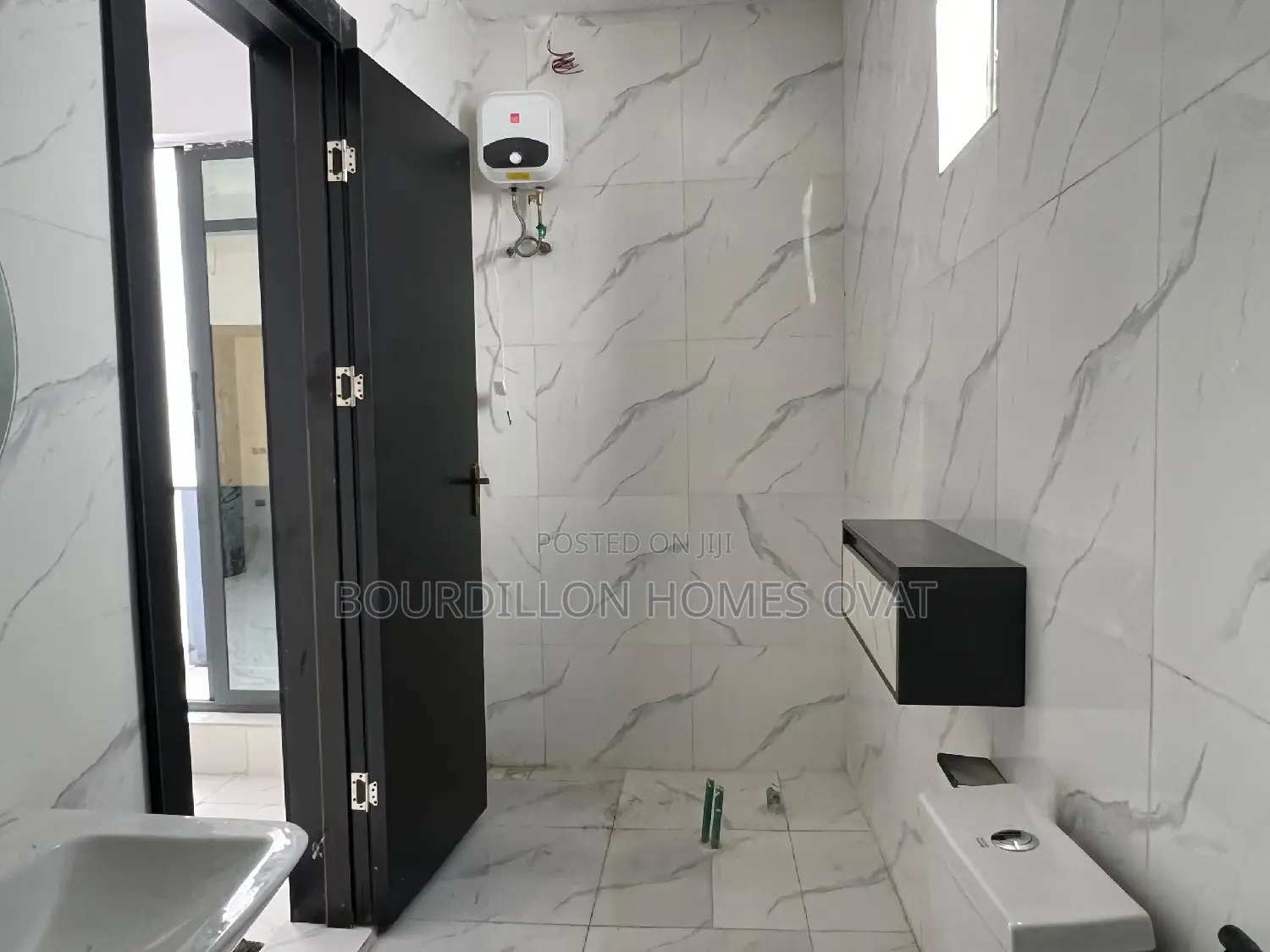 4bdrm Duplex in Ikota for sale