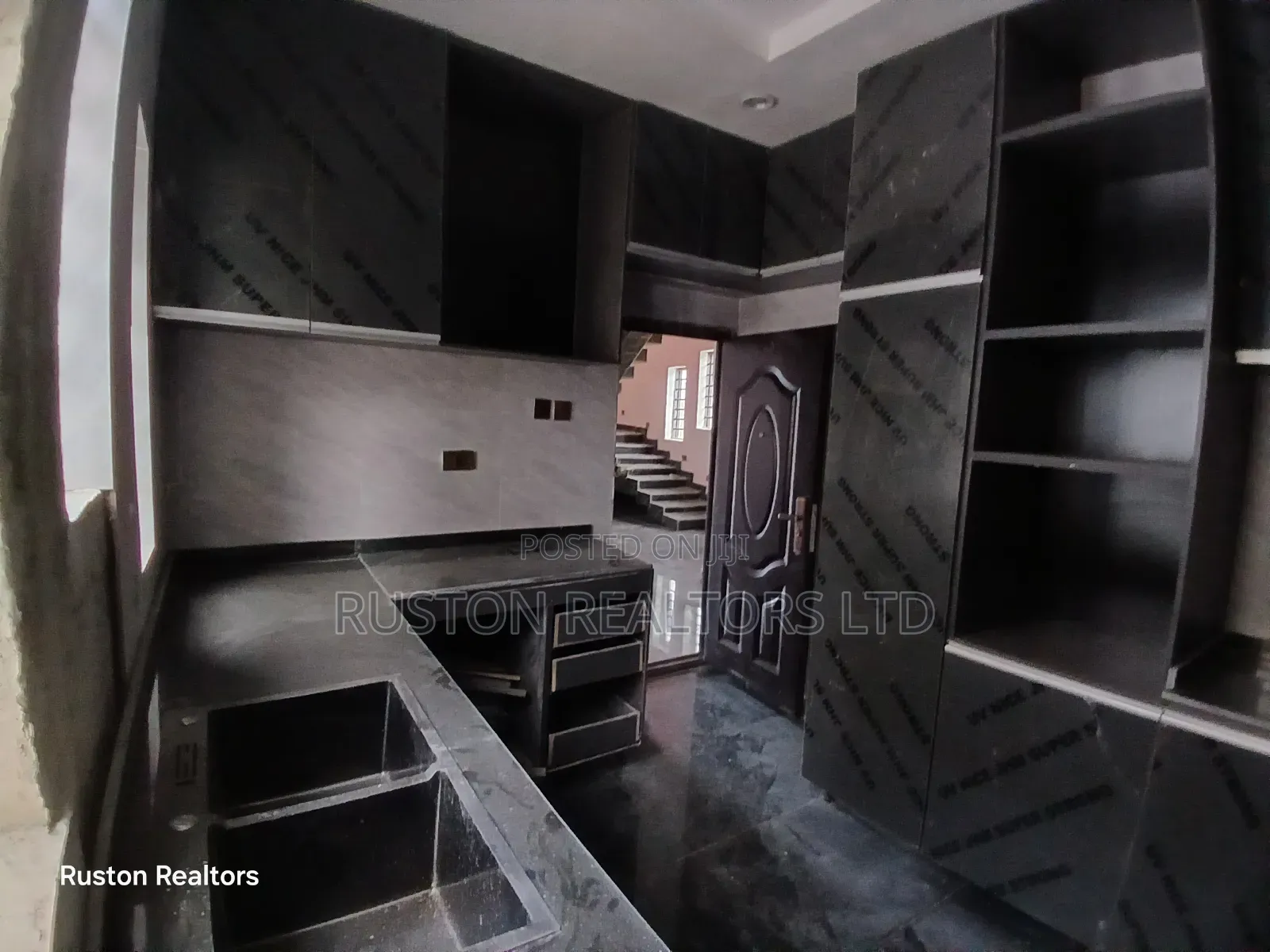4bdrm Duplex in Ibadan for sale
