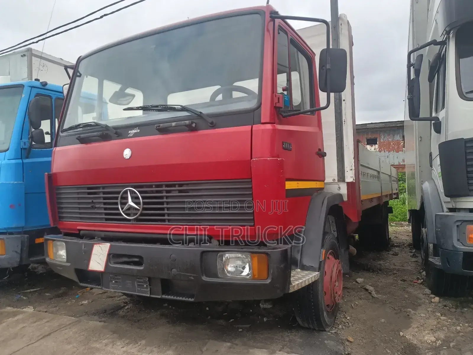 Mercedes Benz German Pickup Truck 2002 Red 24 Feet Long
