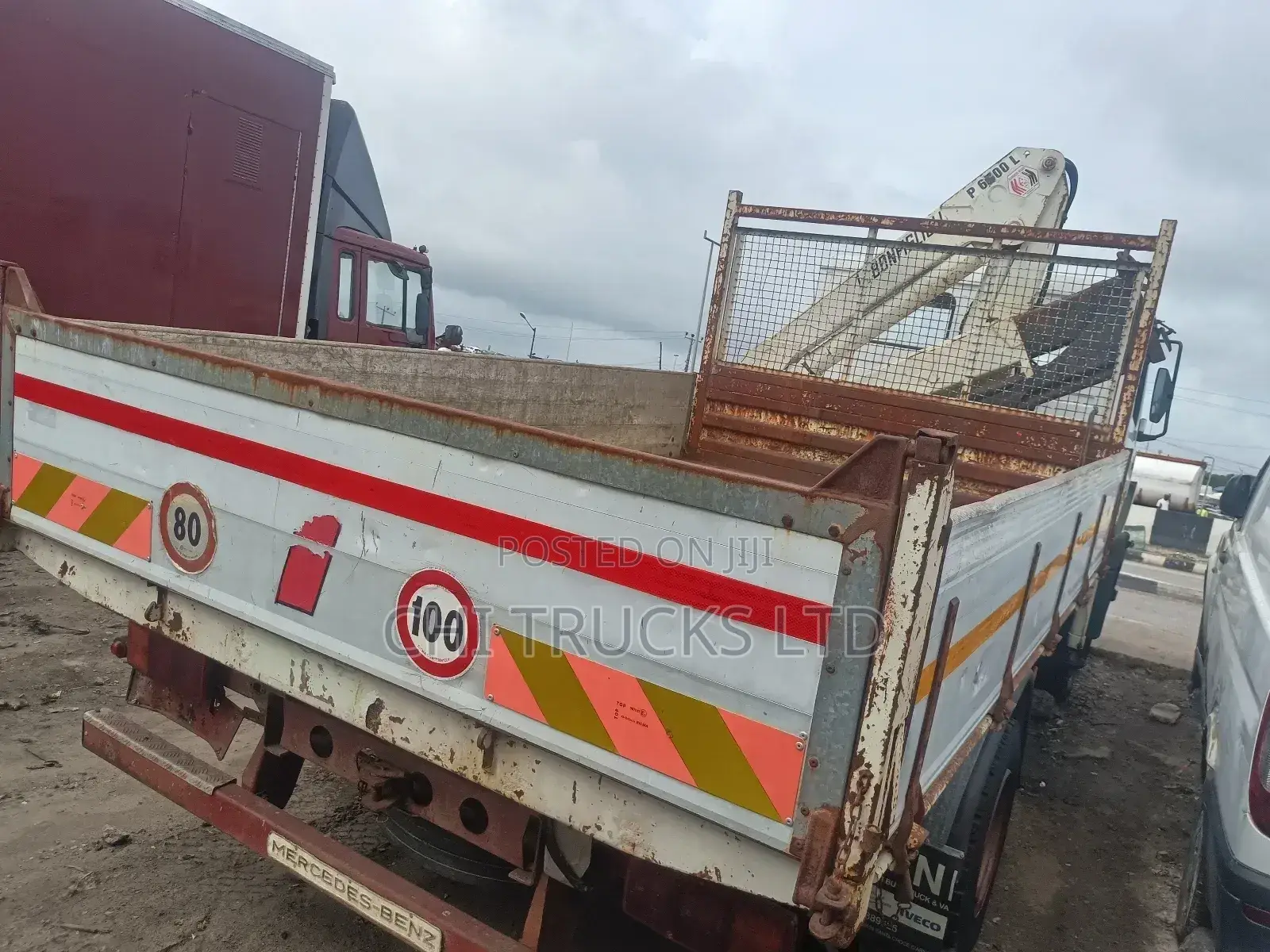 Mercedes Benz 814 Tipper Truck With Hiab Crane 2004 White