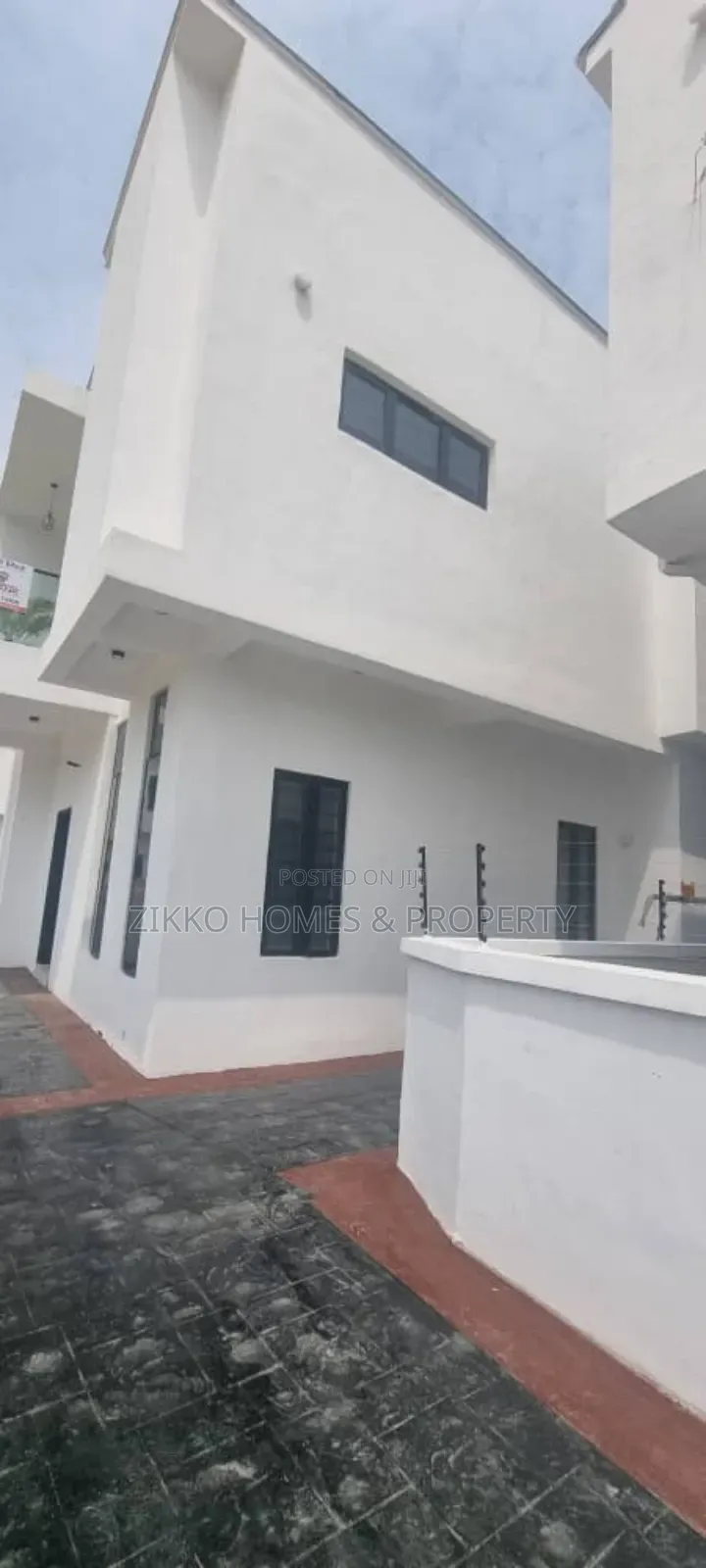 4bdrm Duplex in Ajah for sale