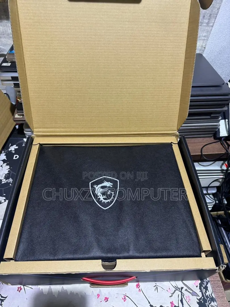 New Laptop MSI Raider GE78HX 32GB Intel Core I9 SSD 2T