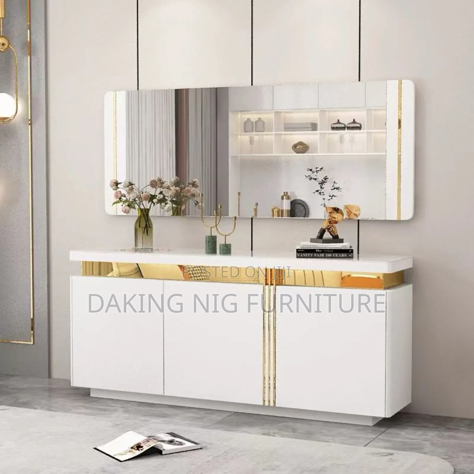 Quality Sideboard Buffet With Mirror