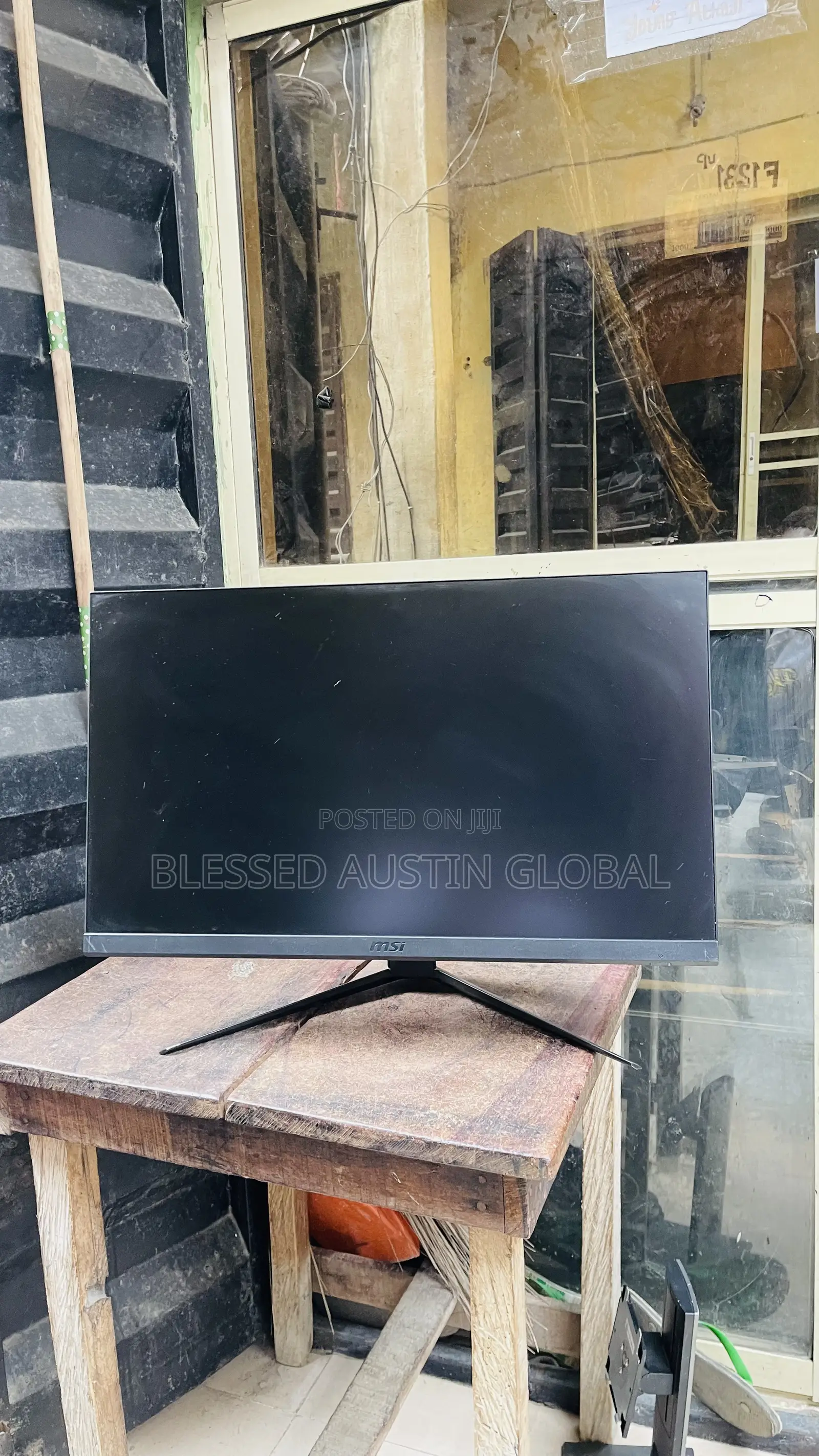 27 Inches Frameless High Gaming Monitor