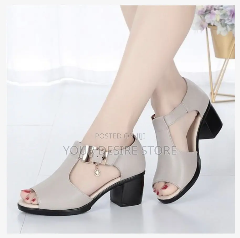 Alagzi 2026 Ladies Classic Fashion Casual Shoes - Khaki