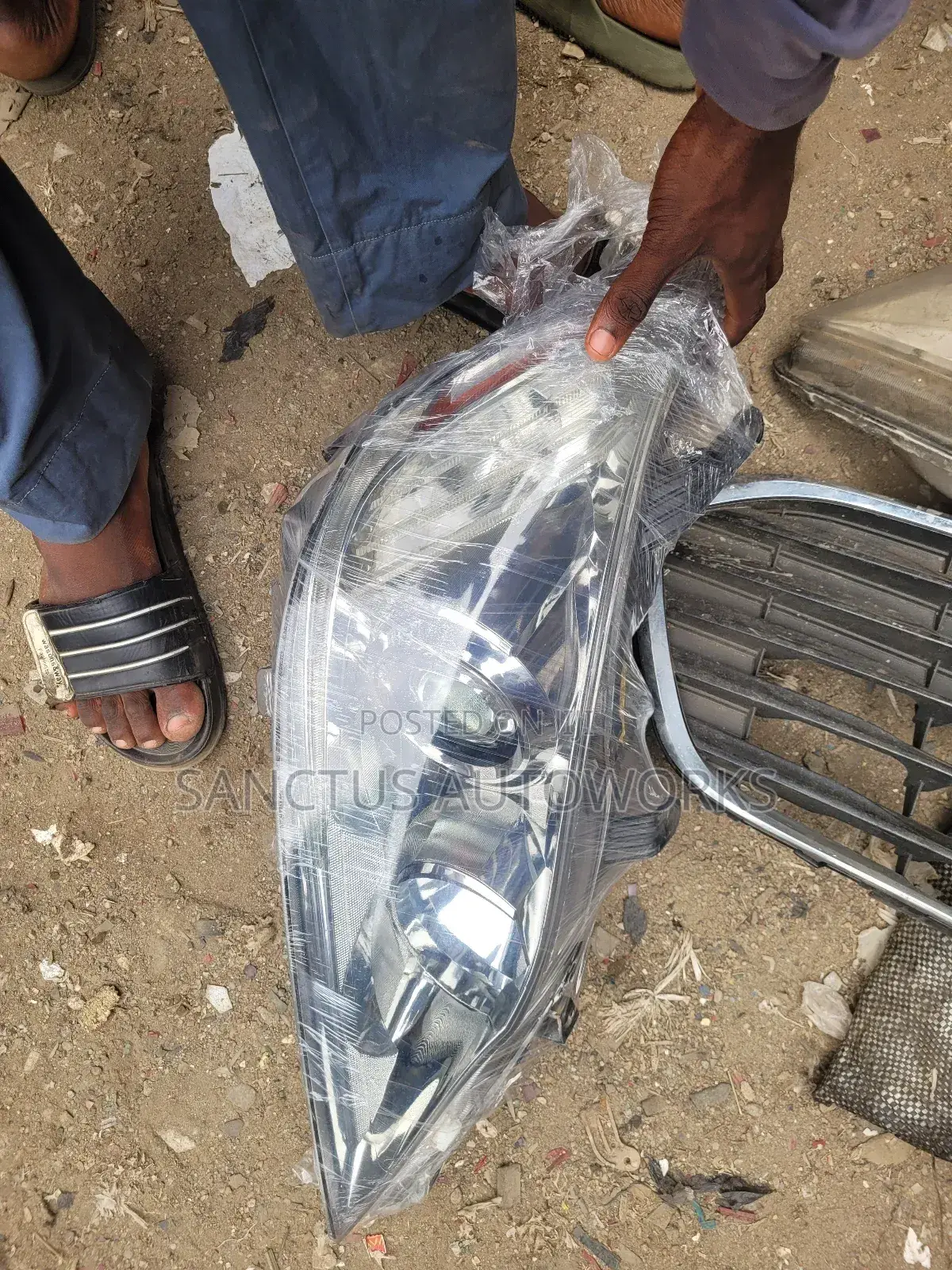 Headlight Lexus Es350 2010