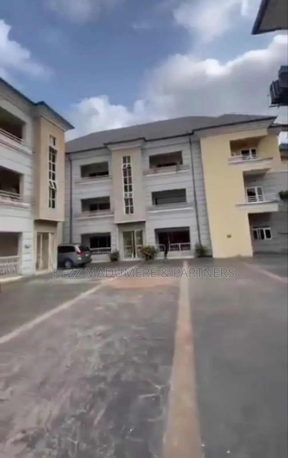 9bdrm Block of Flats in Off Ada George Port for sale