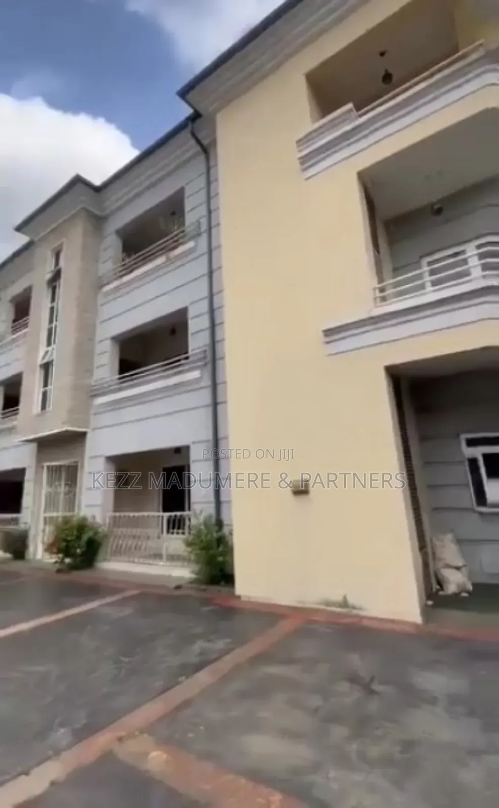 9bdrm Block of Flats in Off Ada George Port for sale