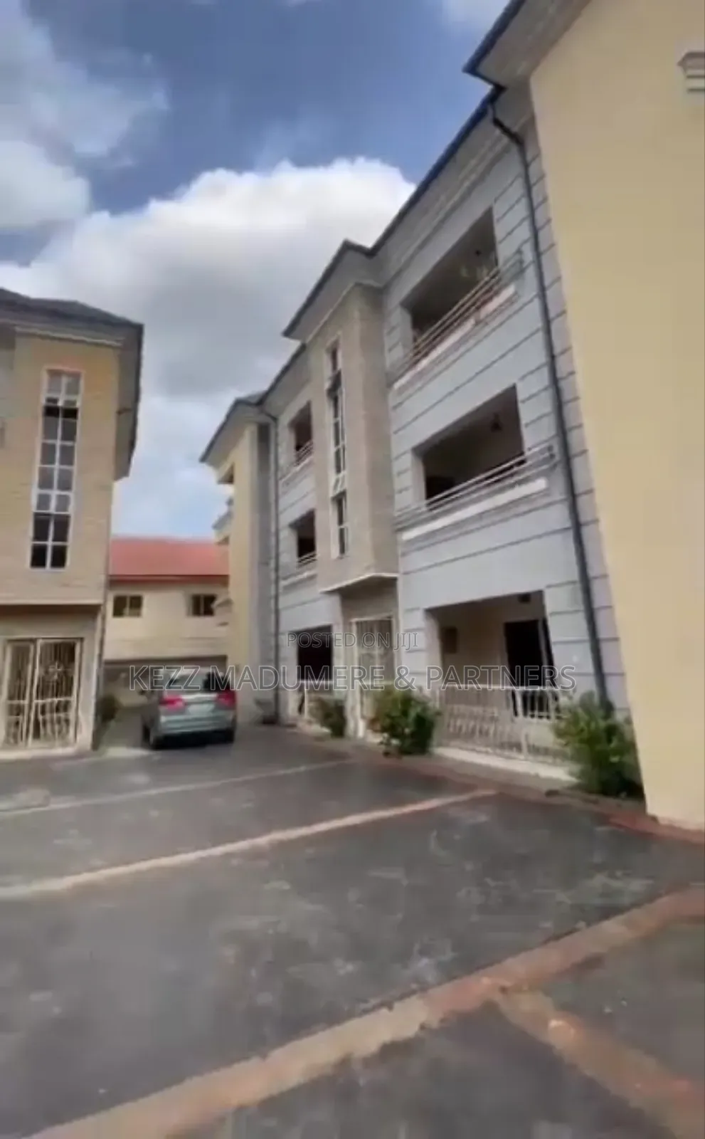 9bdrm Block of Flats in Off Ada George Port for sale