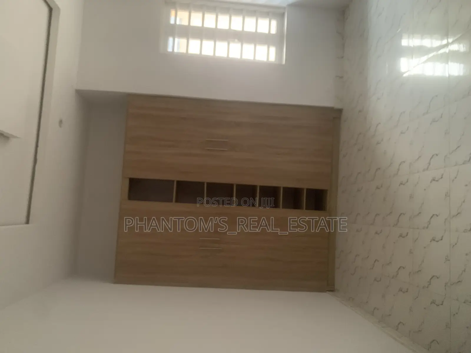 2bdrm Block of Flats in Limit, Benin City for sale