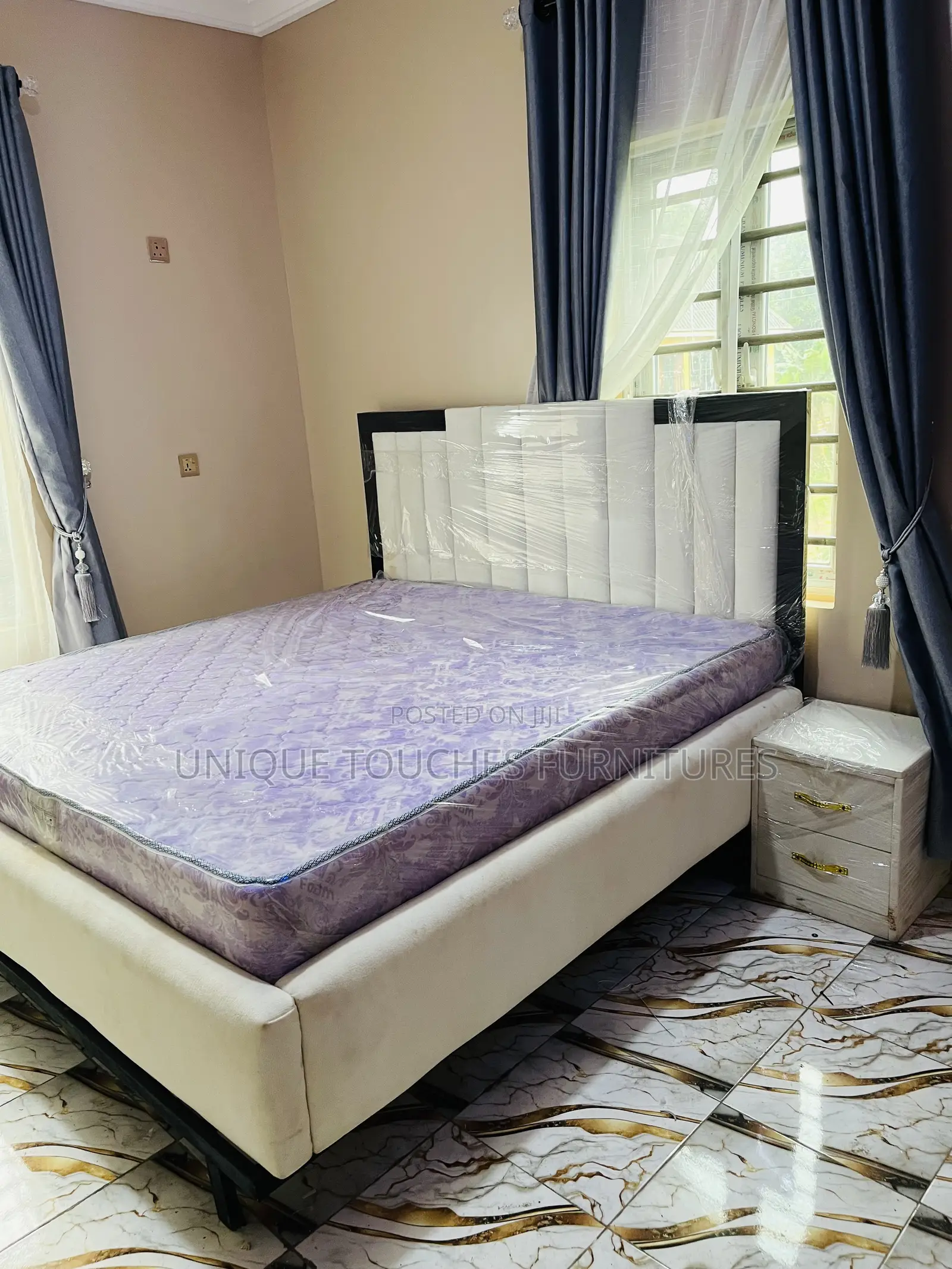 6by6 Super Comfy Bedframe