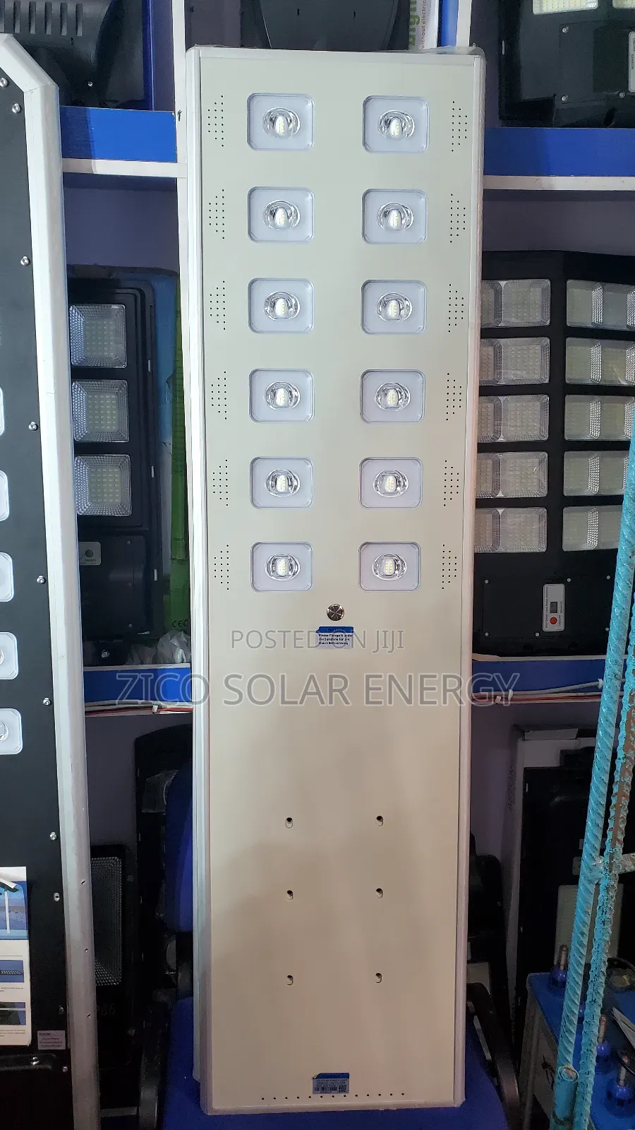 Wakatek 12 Eye Solar Street Light