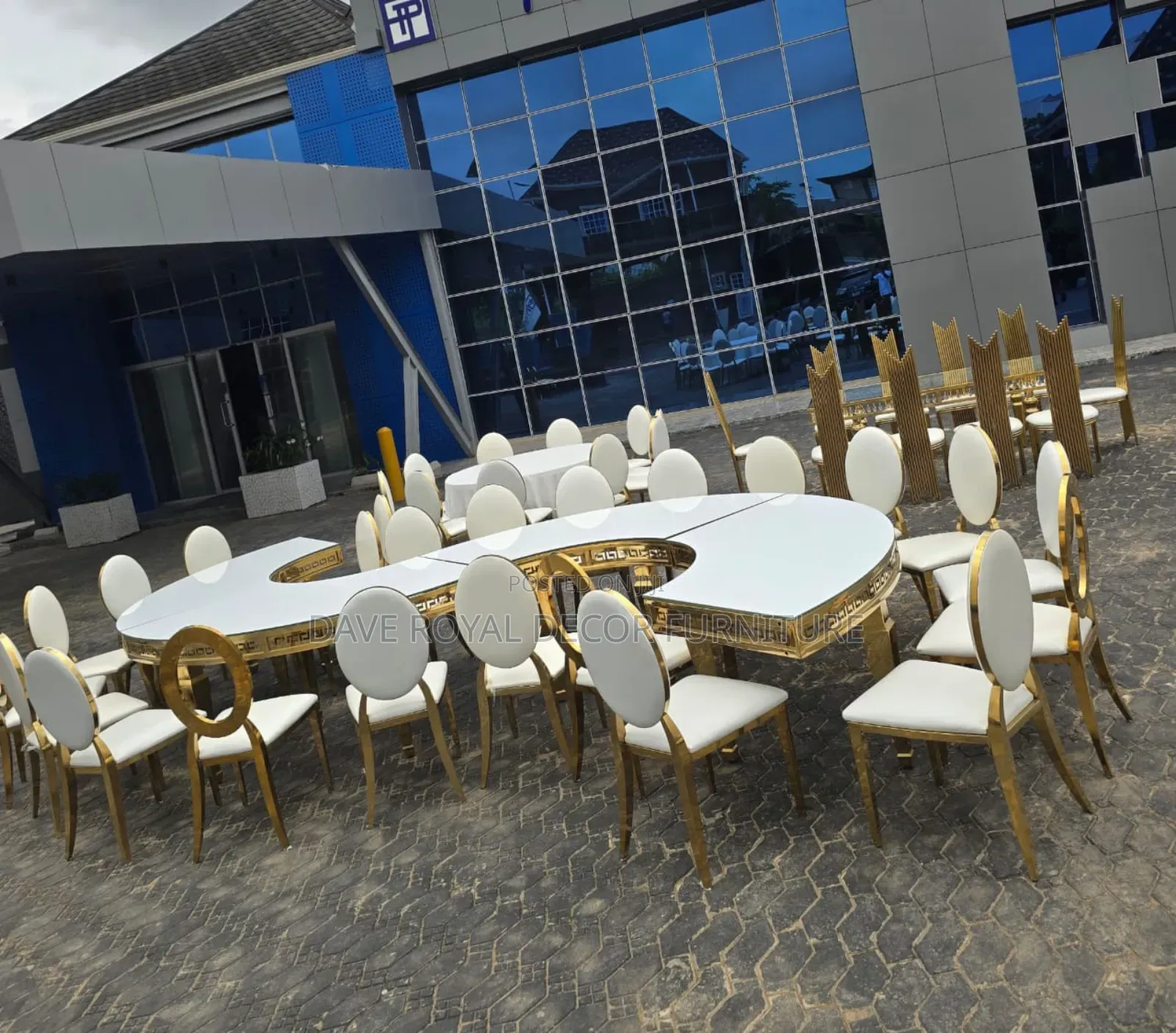 Classic Unique Marble Top Gold 24 Seaters Dinning Set