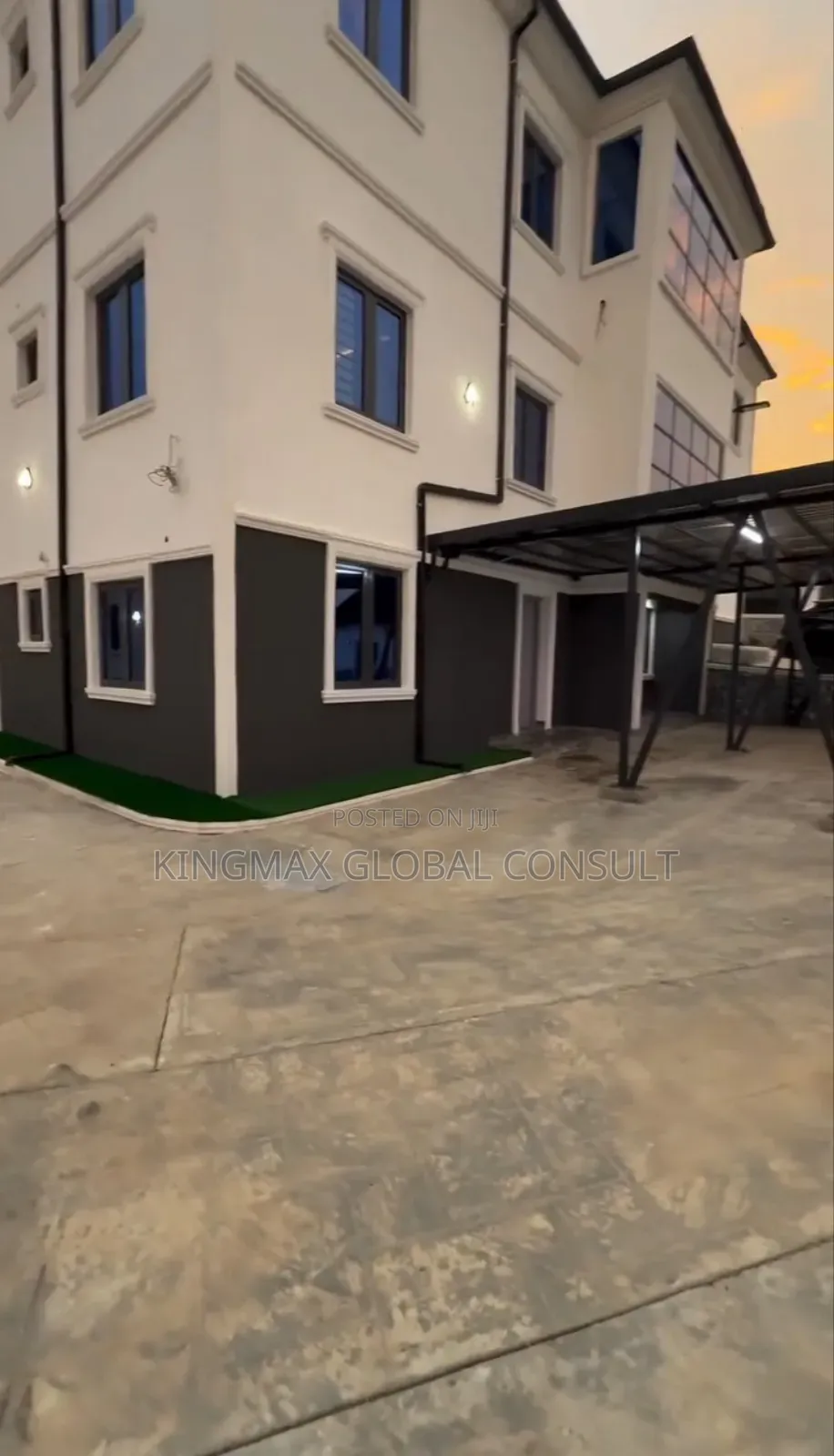 8bdrm Villa in Asokoro (Naf Valley for sale