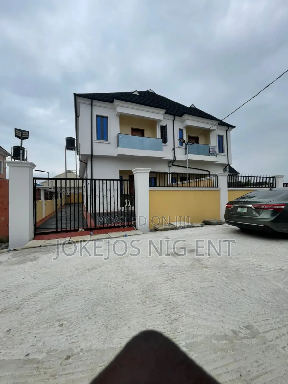 3bdrm Duplex in Richland Estate for sale