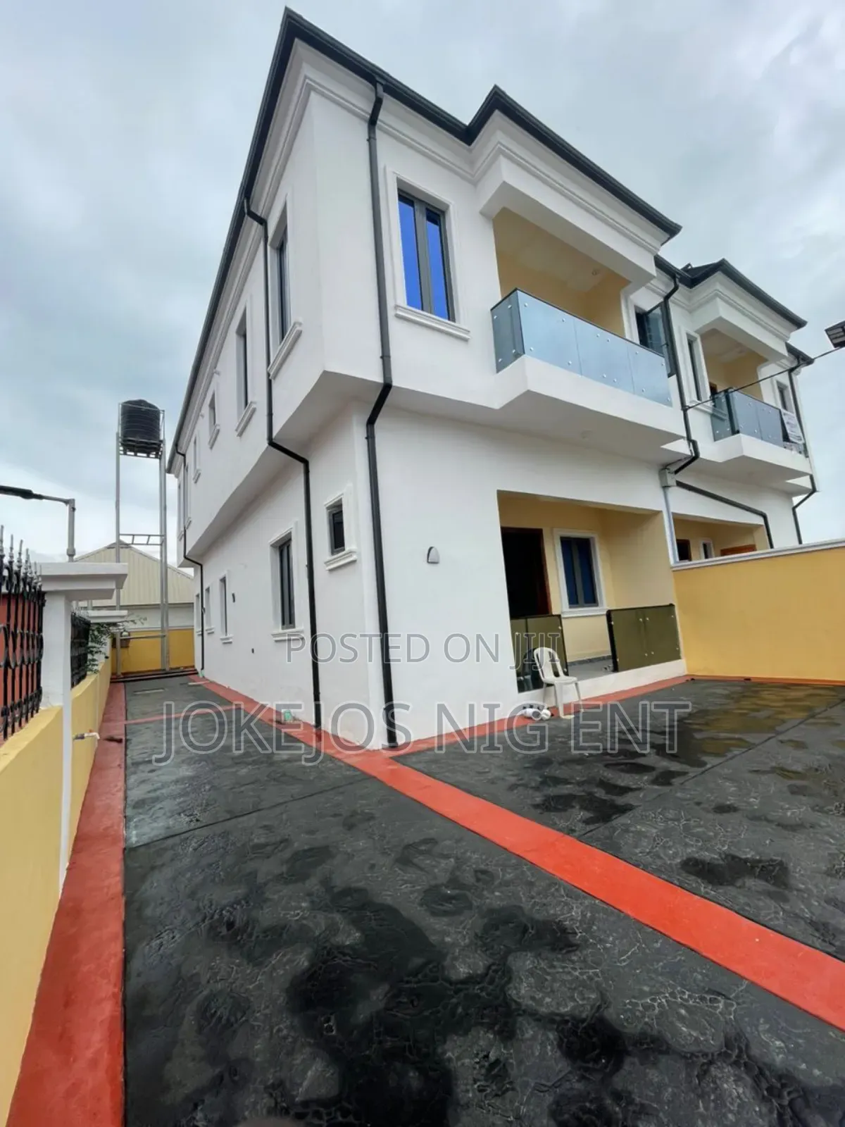 3bdrm Duplex in Richland Estate for sale