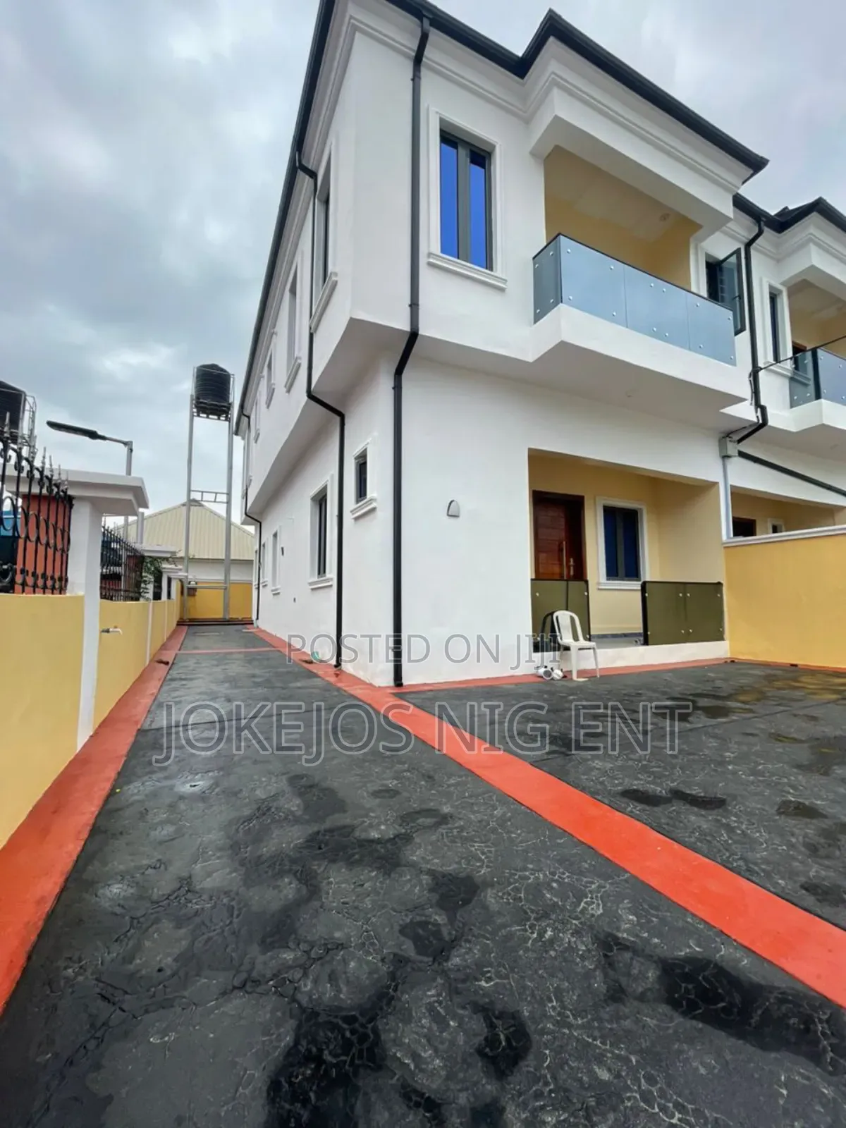 3bdrm Duplex in Richland Estate for sale