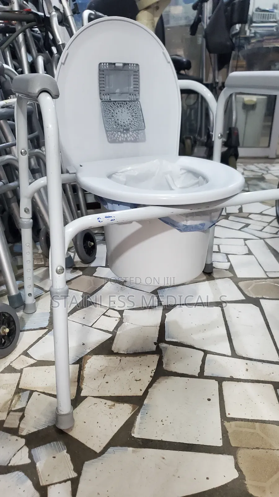 Komod Toilet Seat