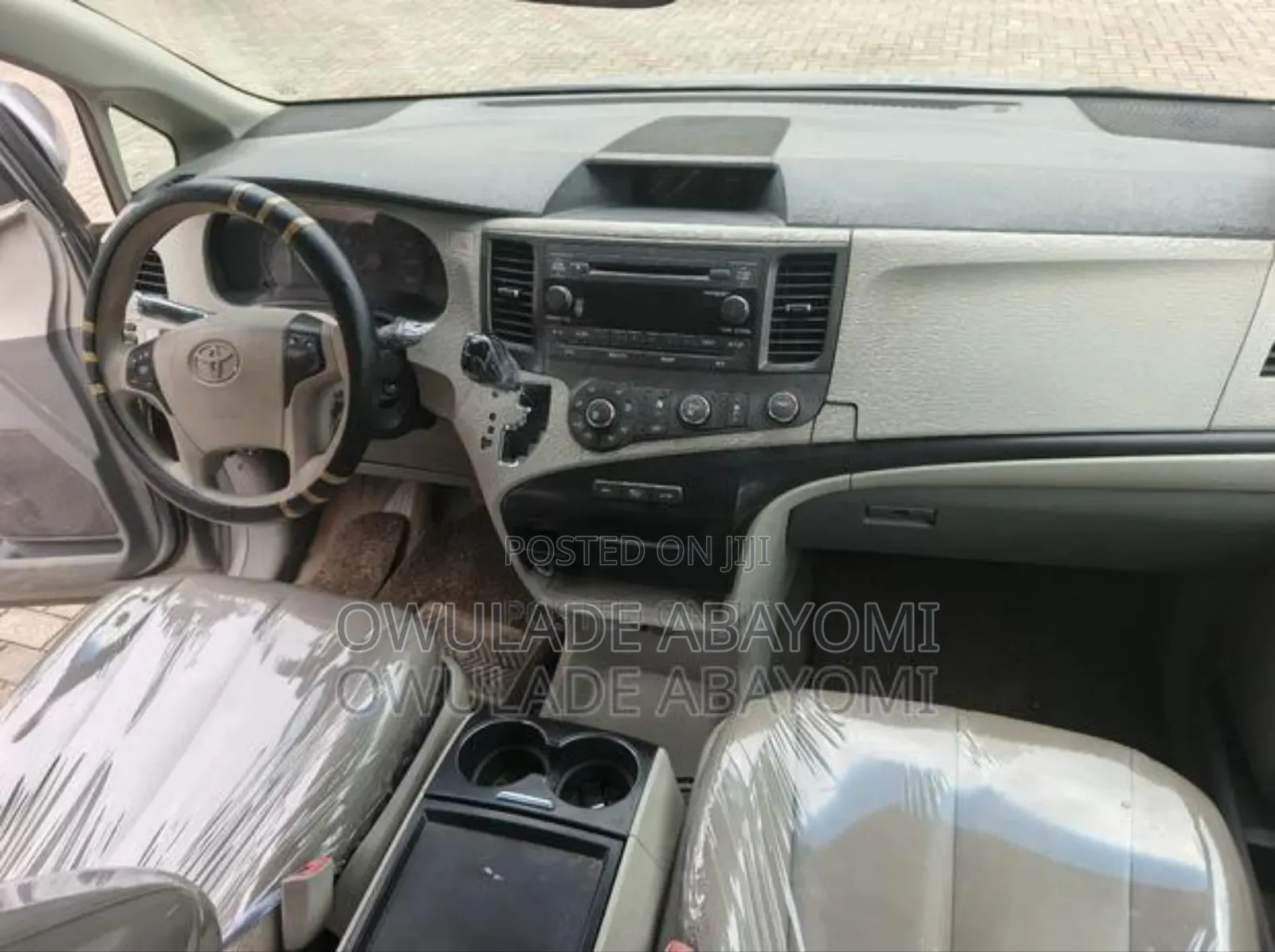 Toyota Sienna LE 7 Passenger 2011 Silver