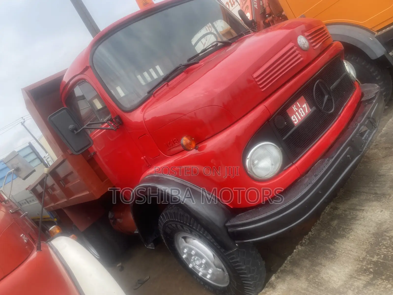 1413 Mercedes Benz Dump Truck