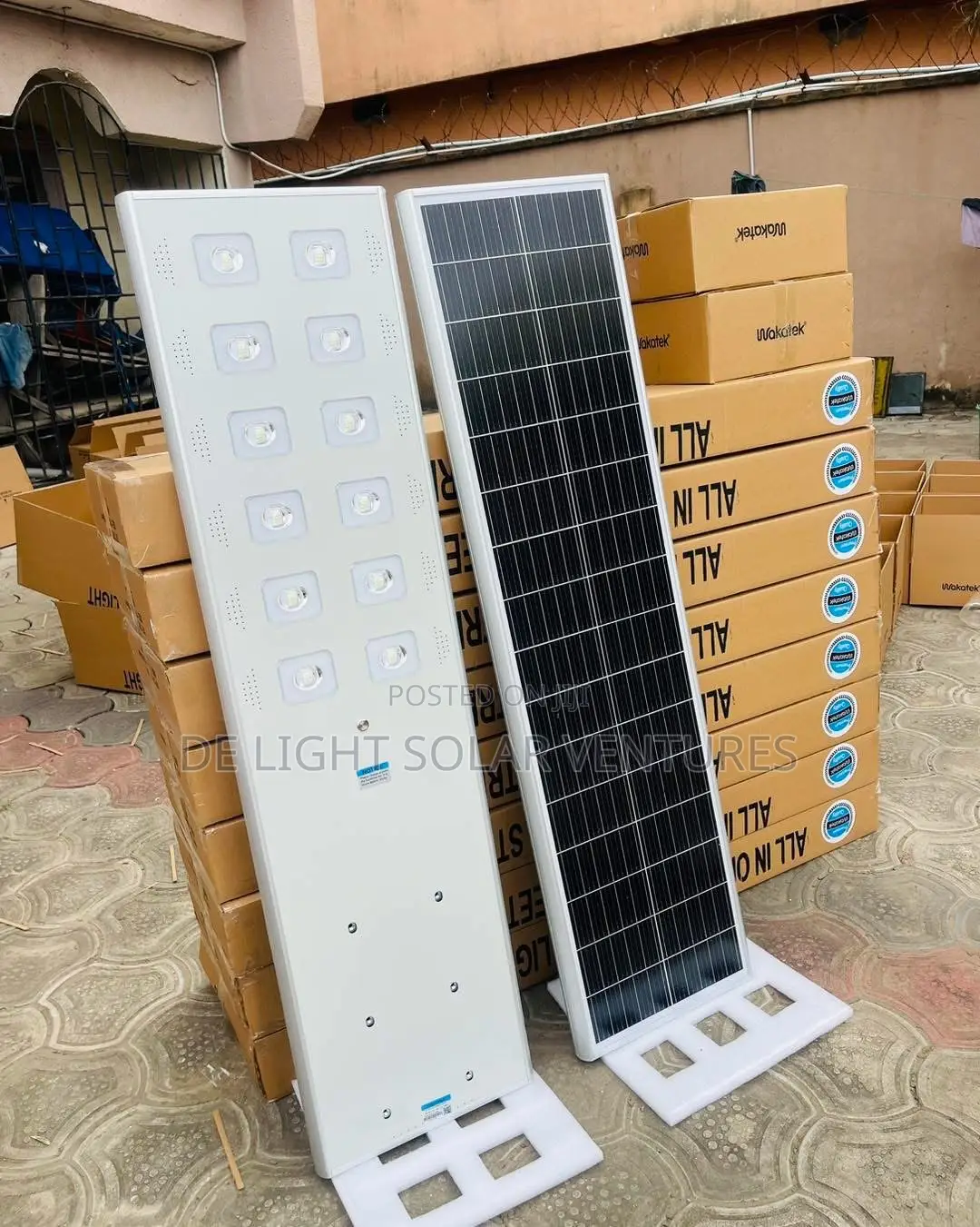 100watts Wakatek All in One Solar Street Light