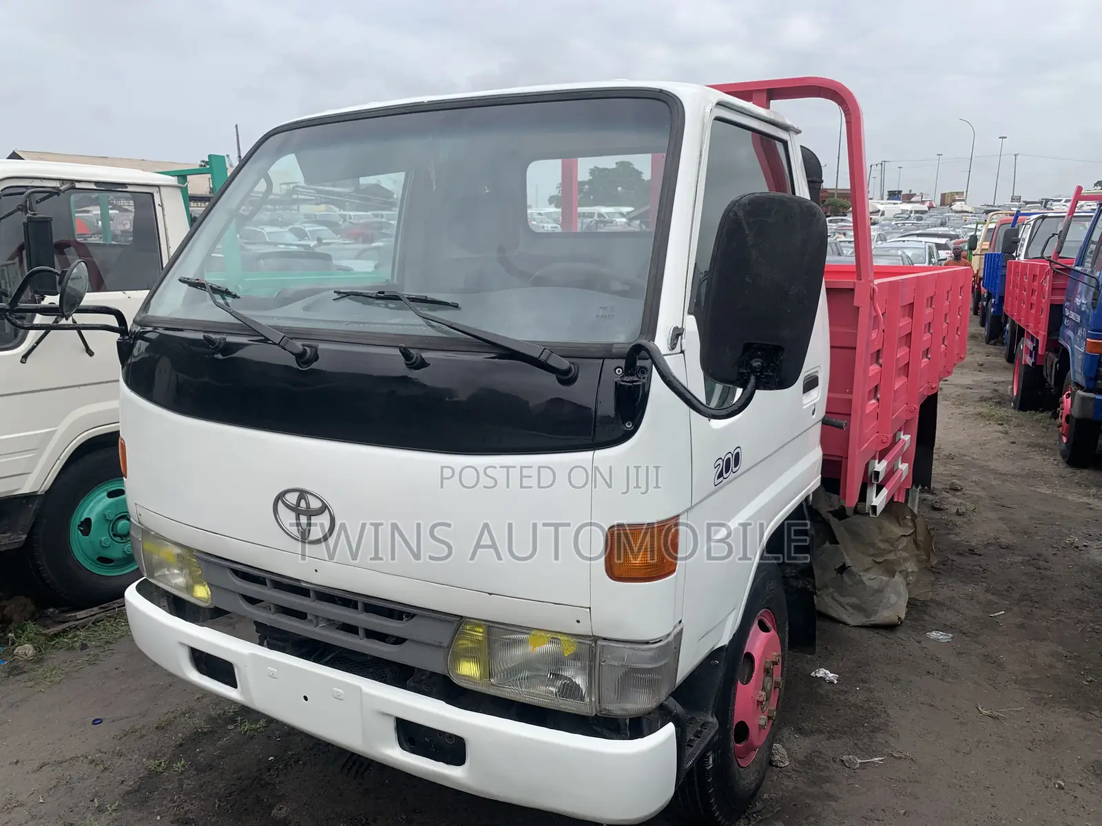 Toyota Dyna 200